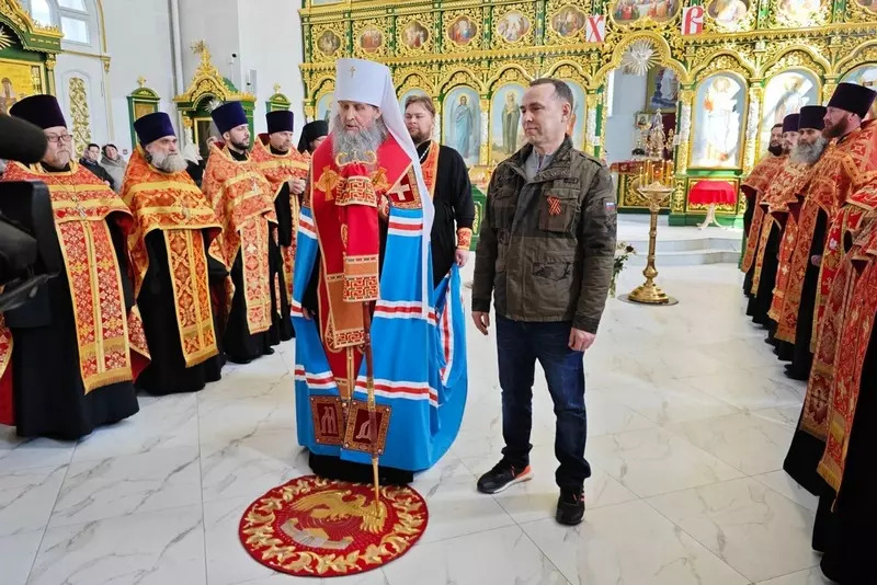 Вадим Шумков принял участие в благодарственном молебне.